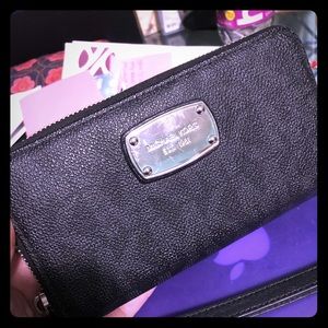 Michael Kors Black Jet Set Wallet / Wristlet